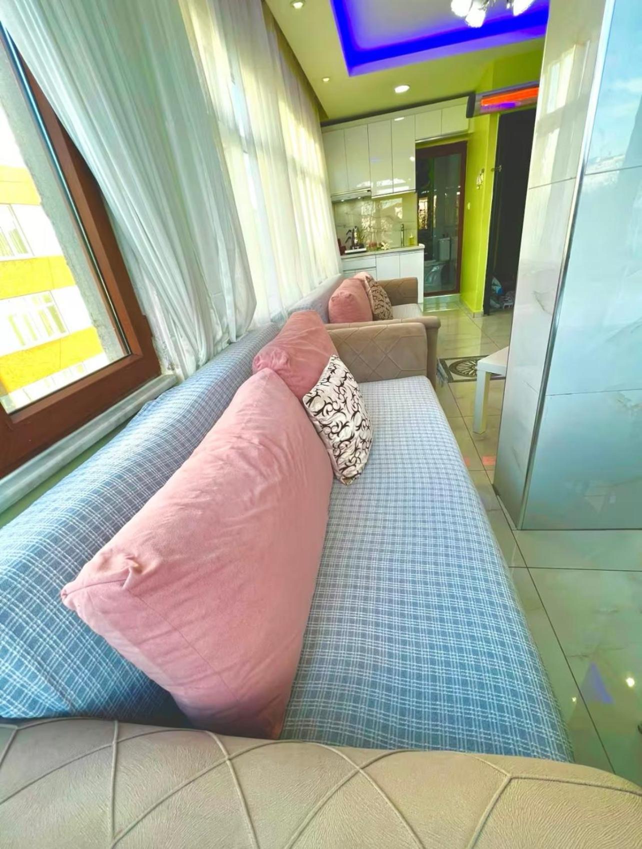 Apartment Istanbulun Kral Dairesi Asansoerlue Ve 2 Klimali Istanbul