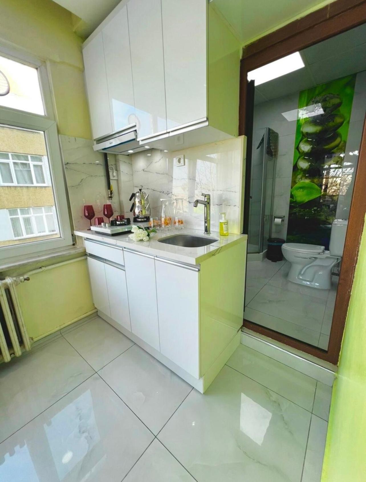 Apartment Istanbulun Kral Dairesi Asansoerlue Ve 2 Klimali *