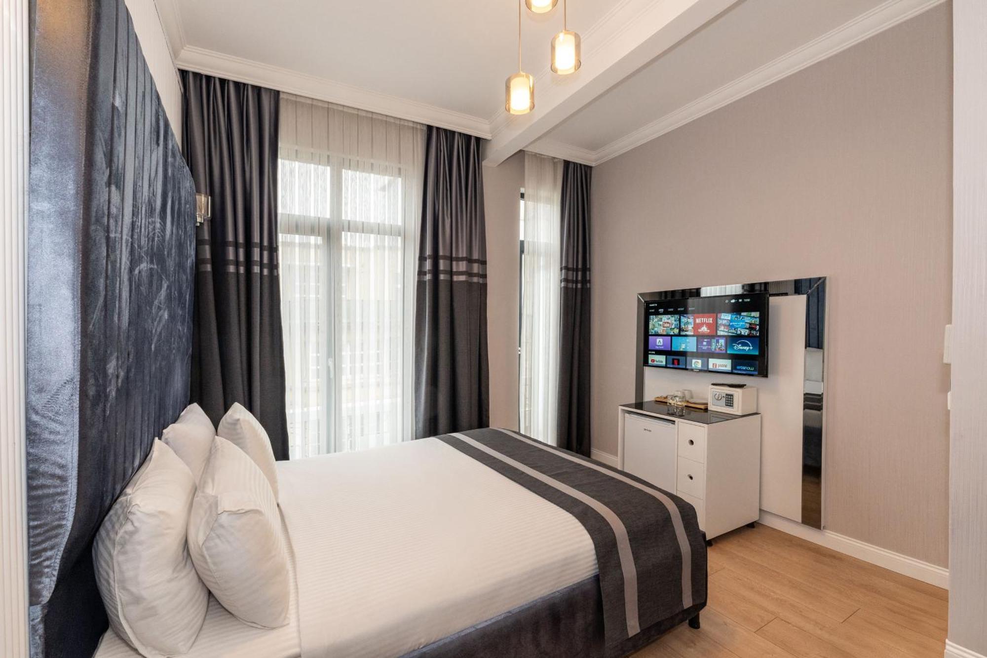 Hotel The Now