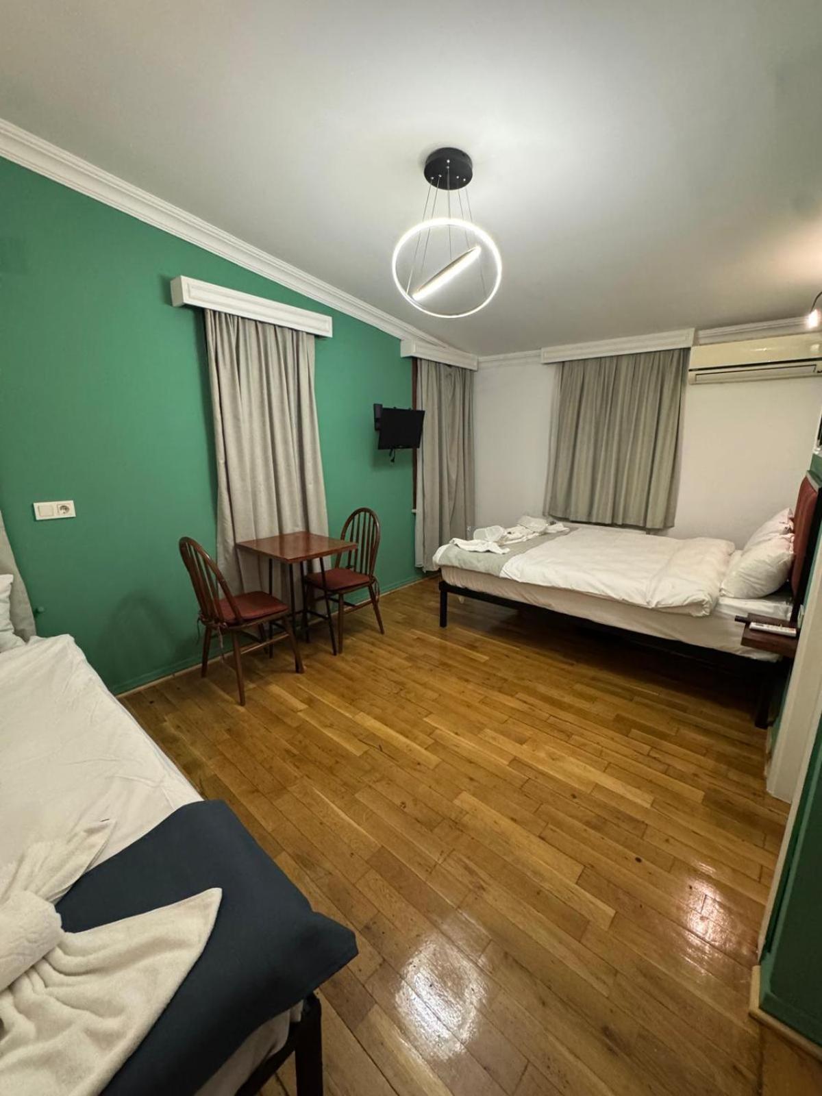 Nevana Hotel *