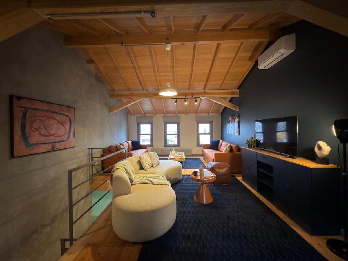 Stunning Private House In Balat Apartment *