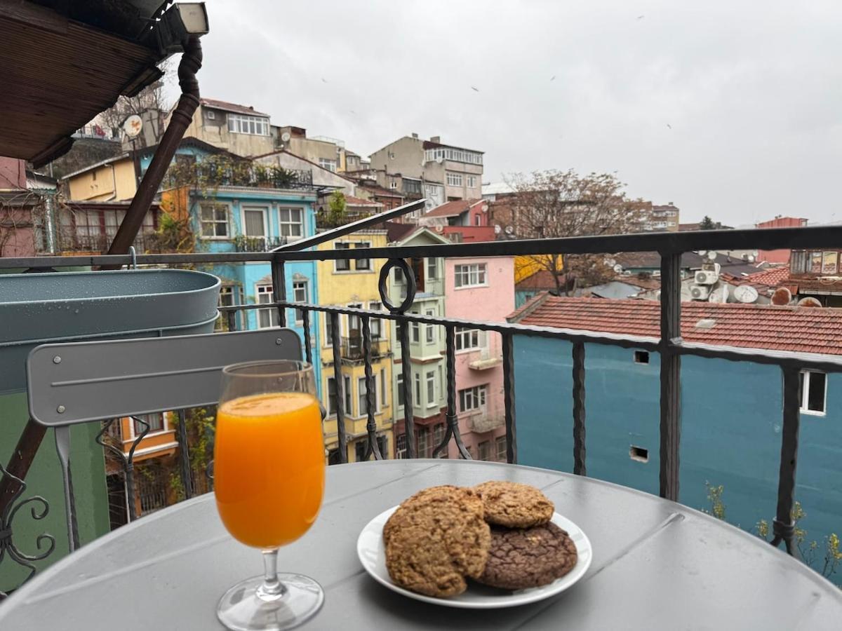Stunning Private House In Balat Apartment