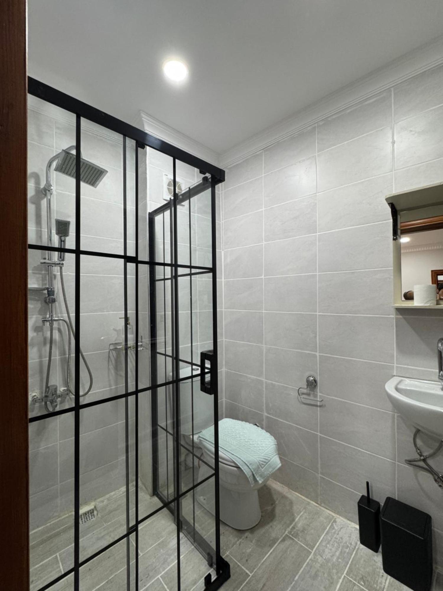Perahomes For Light Sleeper