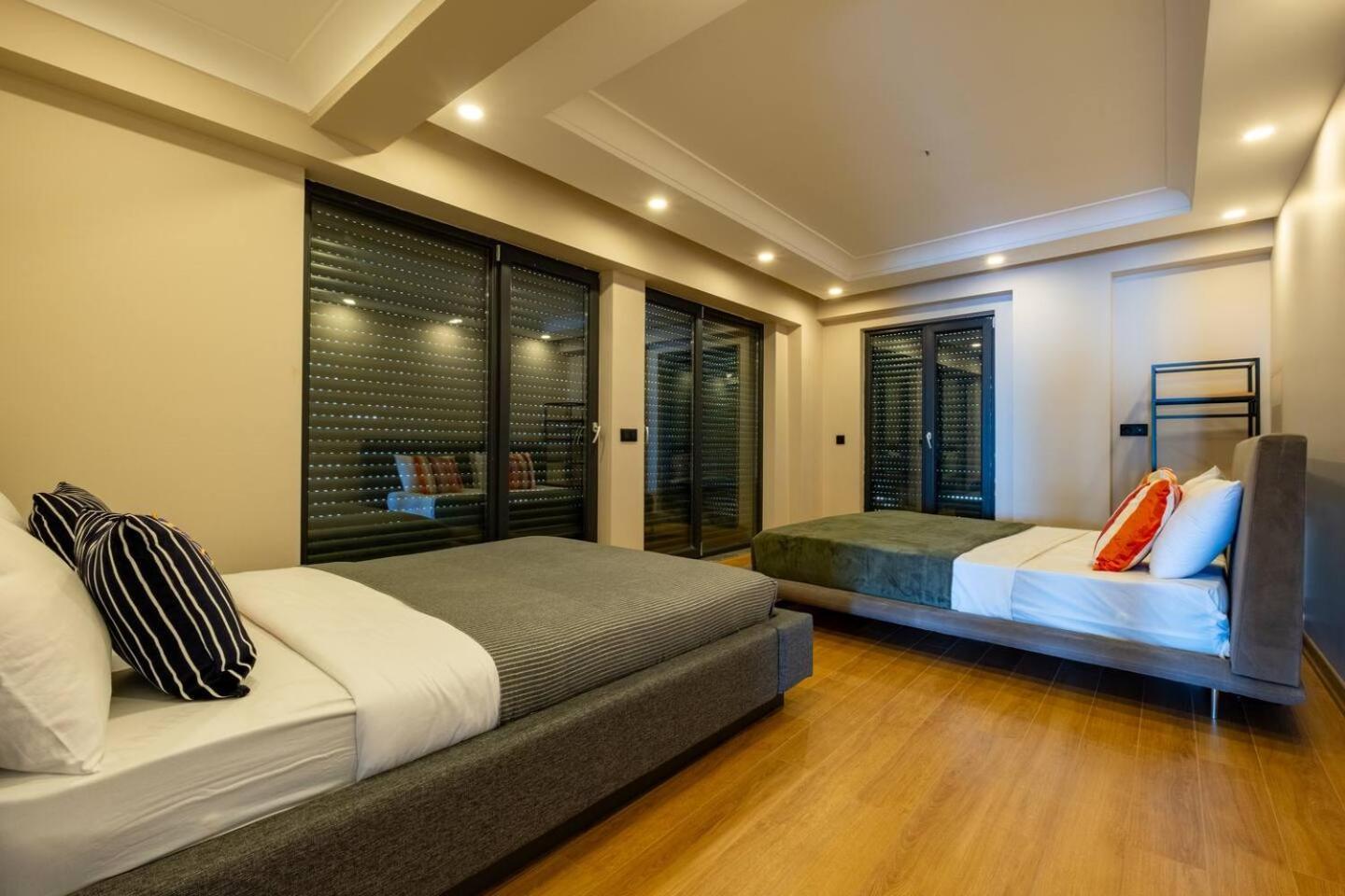 Bosphorus View With Two Bedrooms Apartment Istanbul