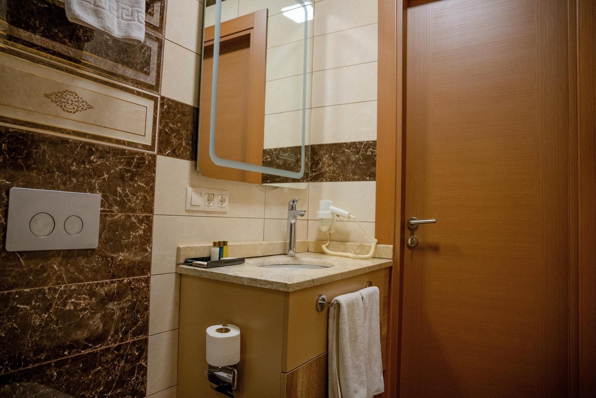 Hotel Mari 4*