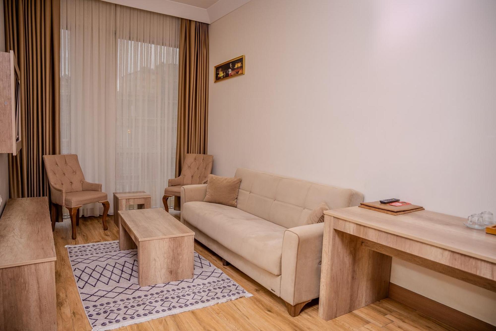 Mari Hotel 4*