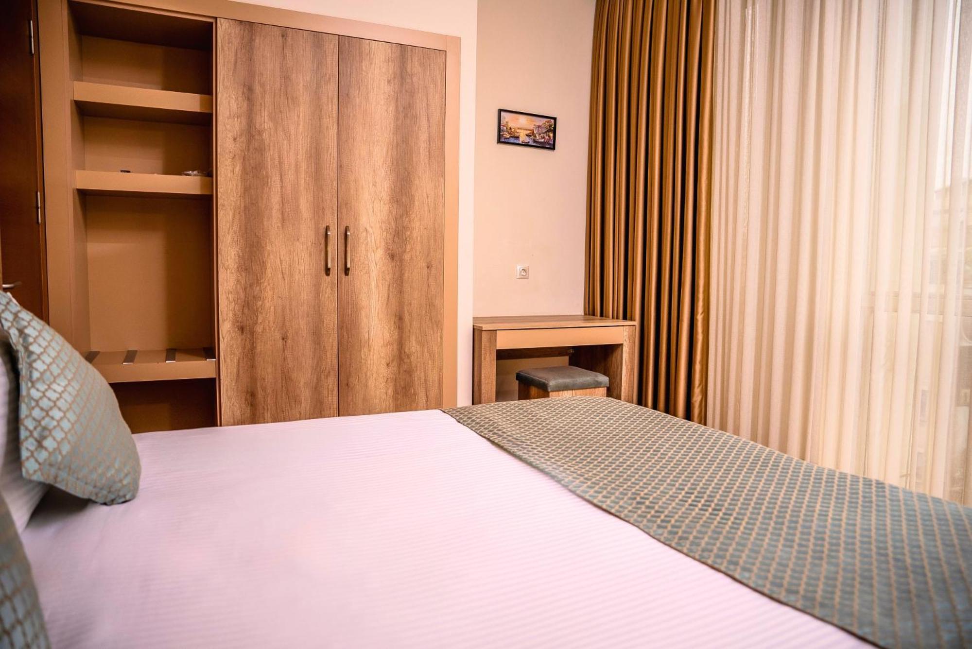 Hotel Mari