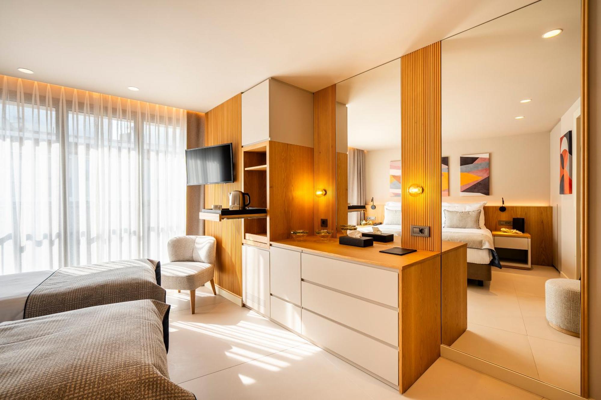 Erk Hotel