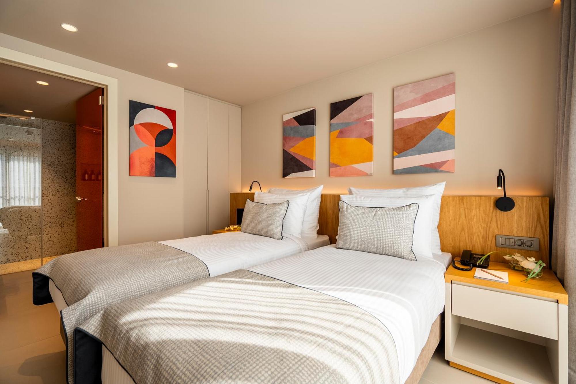 Hotel Erk *