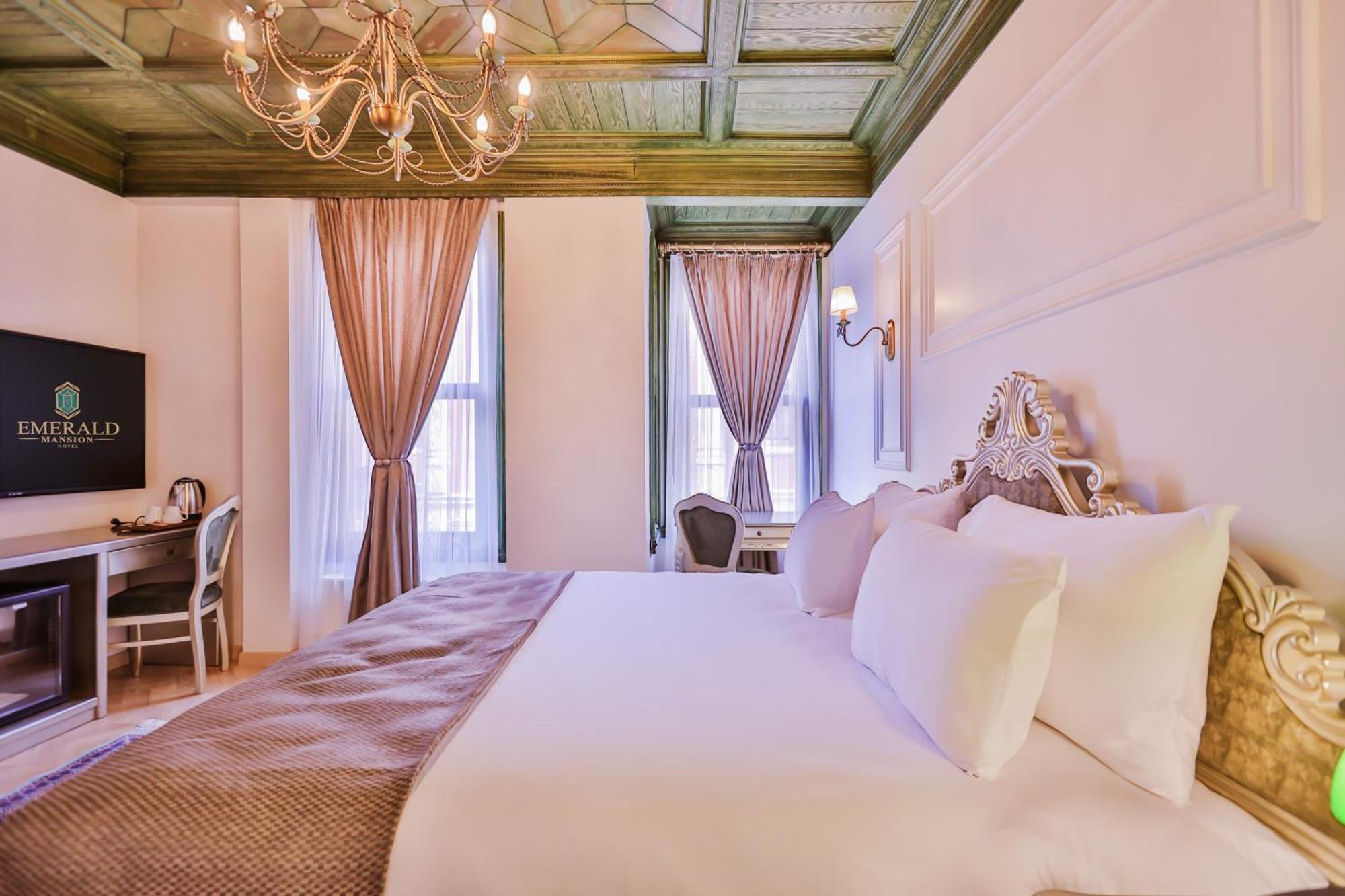 Emerald Mansion Hotel