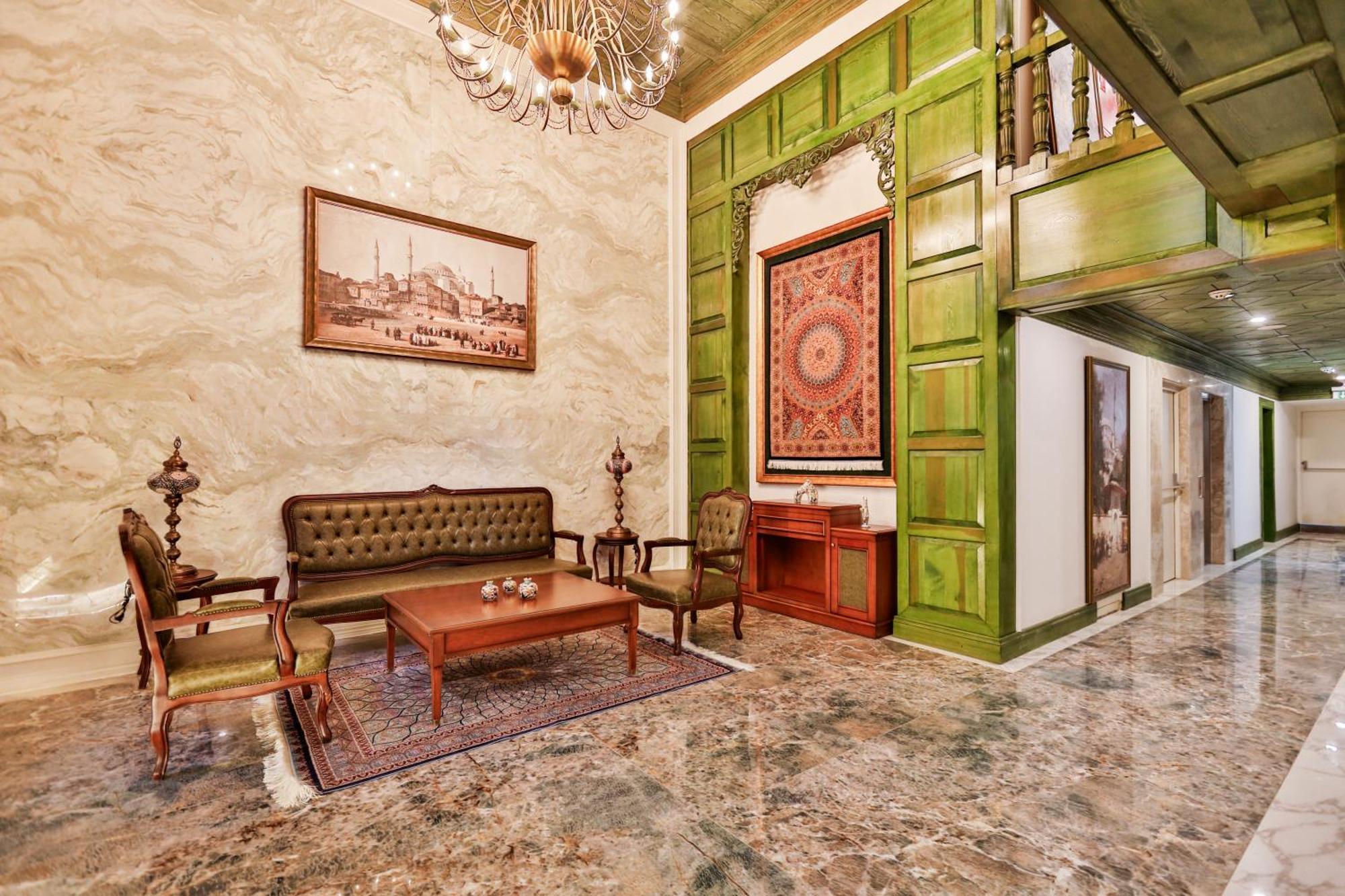 Hotel Emerald Mansion *
