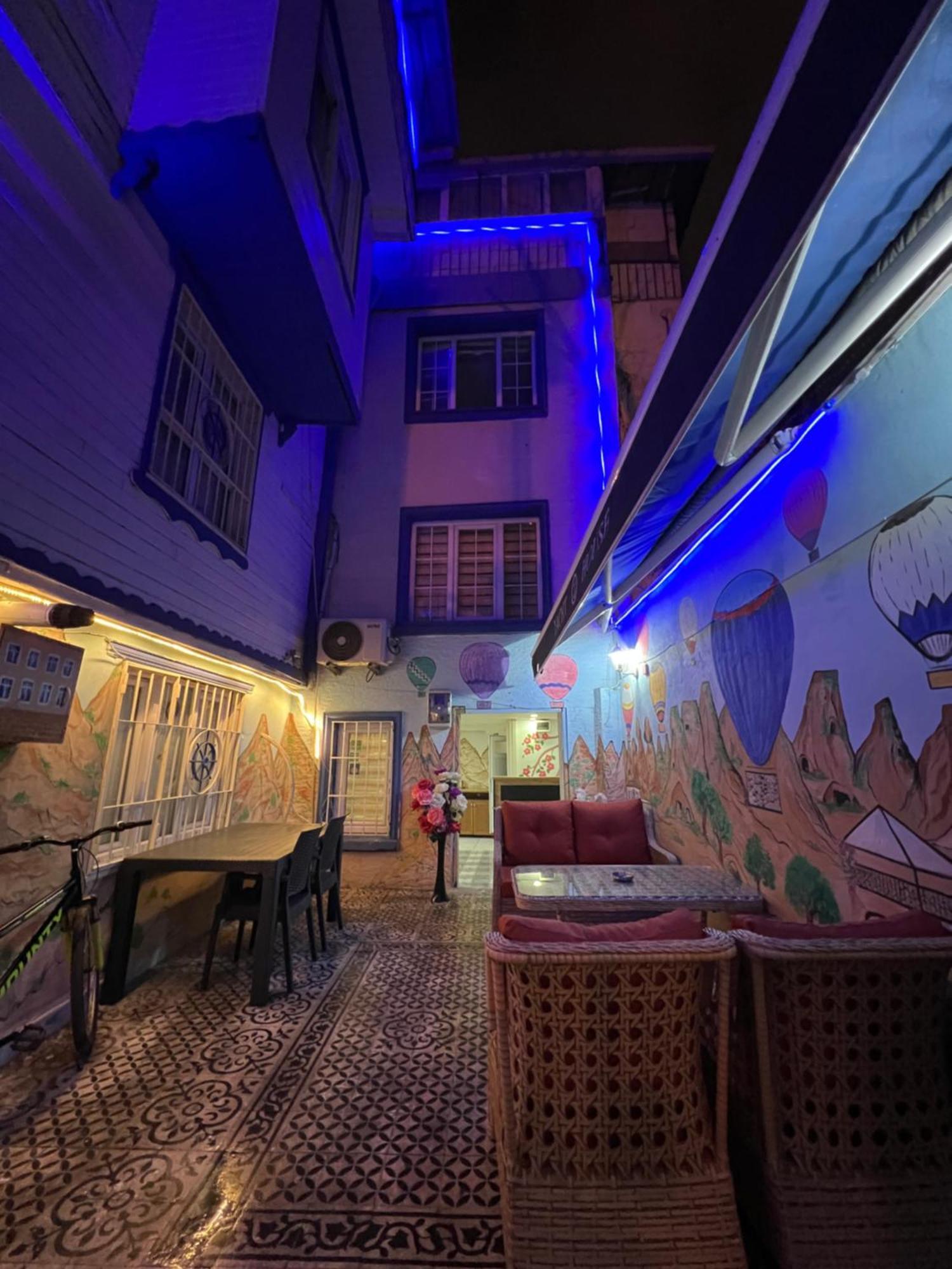 Homestay Sultanahmet Blue Yacht House *