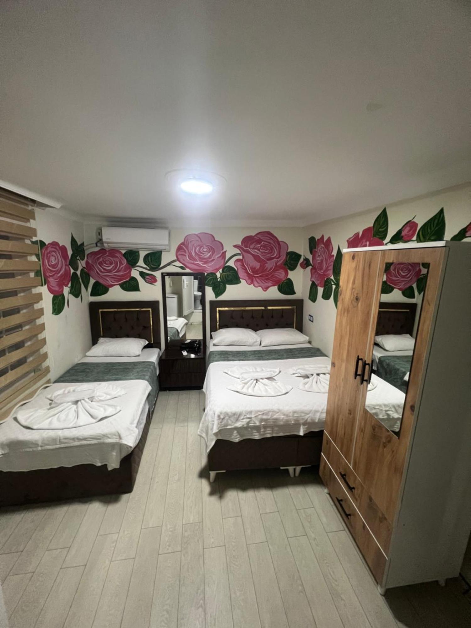 Sultanahmet Blue Yacht House Homestay *