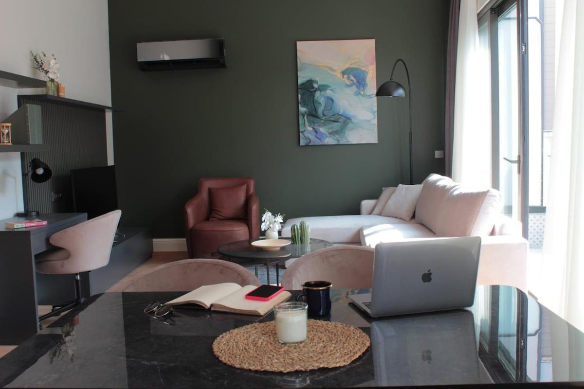 Sunlit Serenity Designer's Dream Istanbul