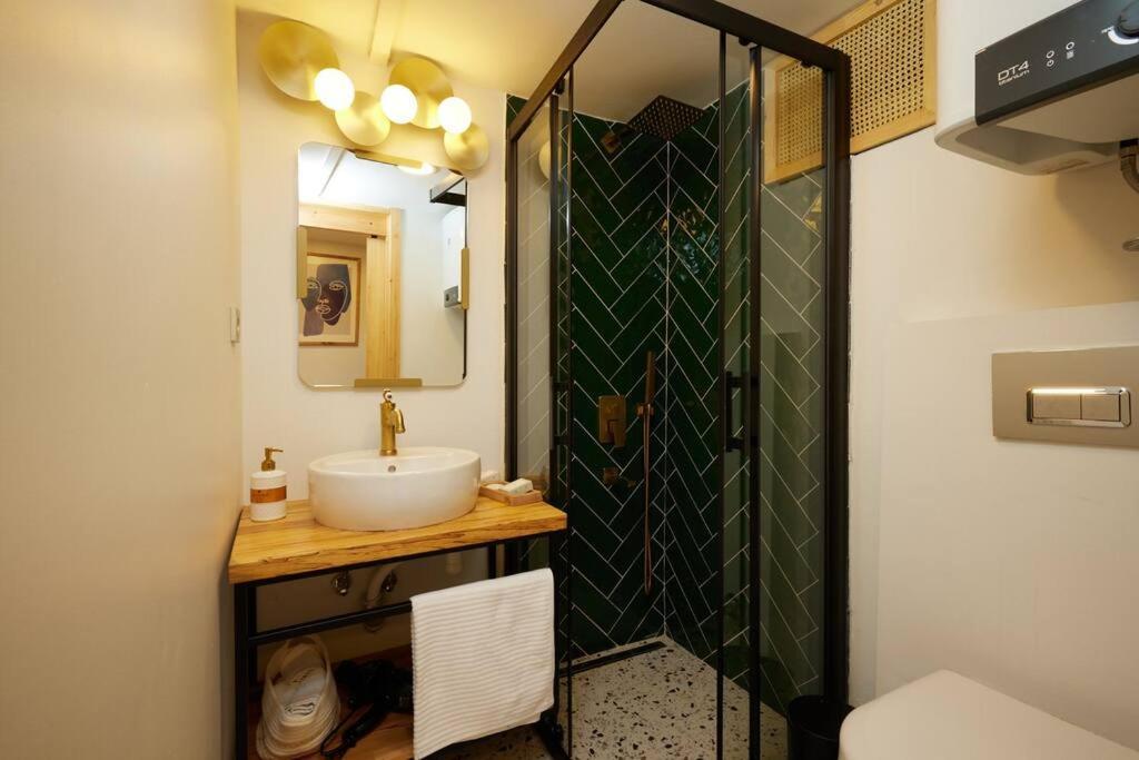 Spacious 3br W Elevator&ac In Taksim Apartment Istanbul