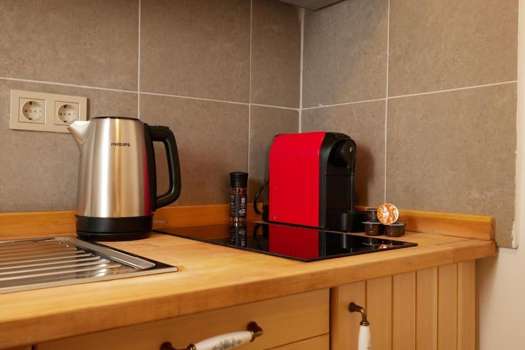 Spacious 3br W Elevator&ac In Taksim Apartment