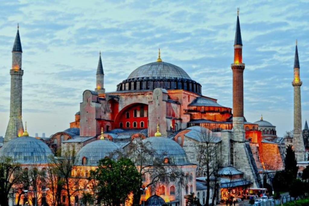 Apartment Spacious 3br W Elevator&ac In Taksim