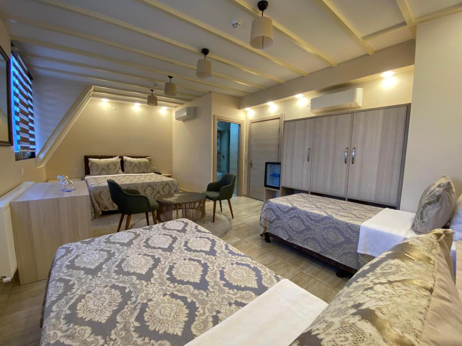 Hotel Mavirem *