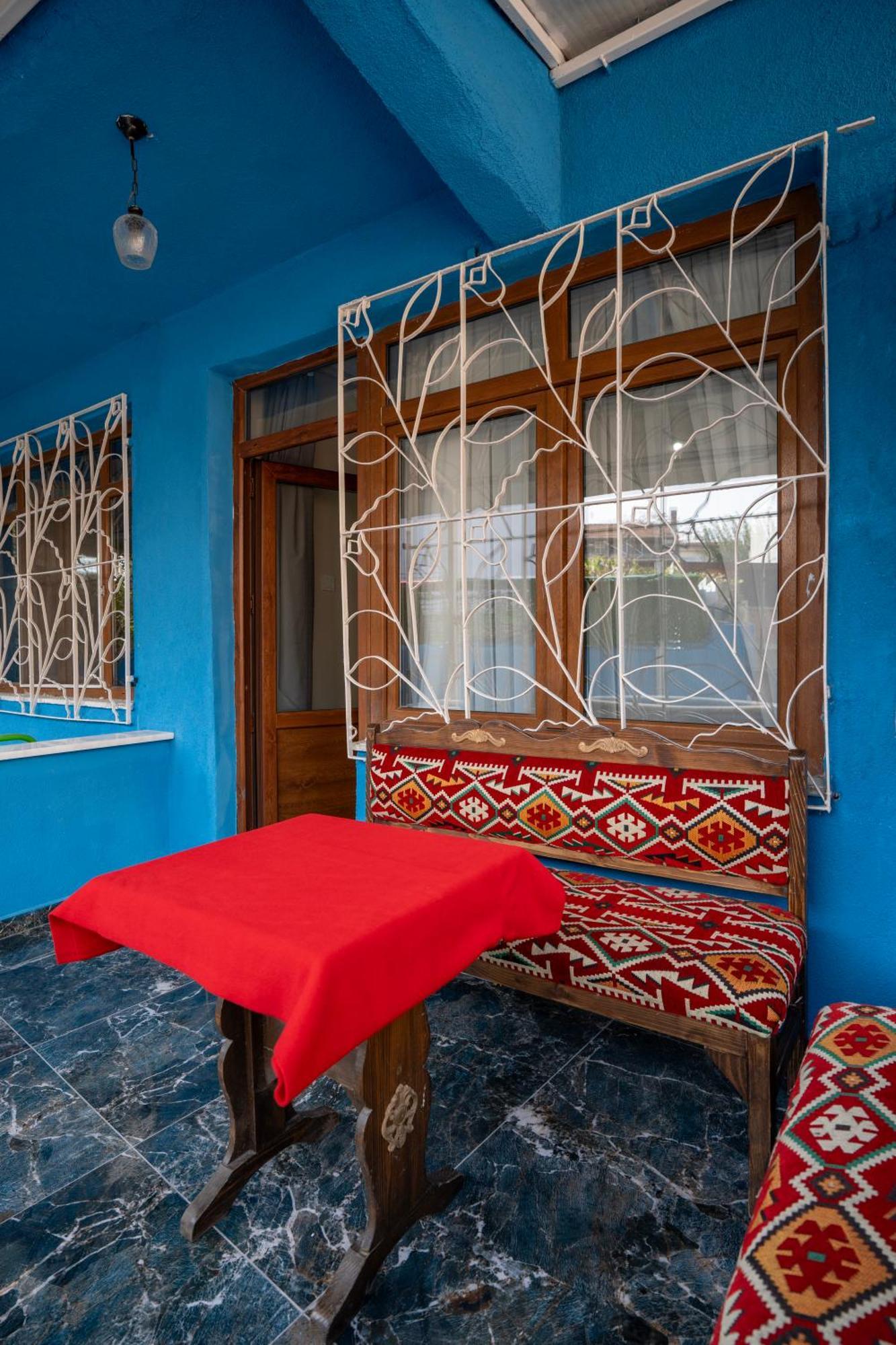 Old Konstantinei Apartment
