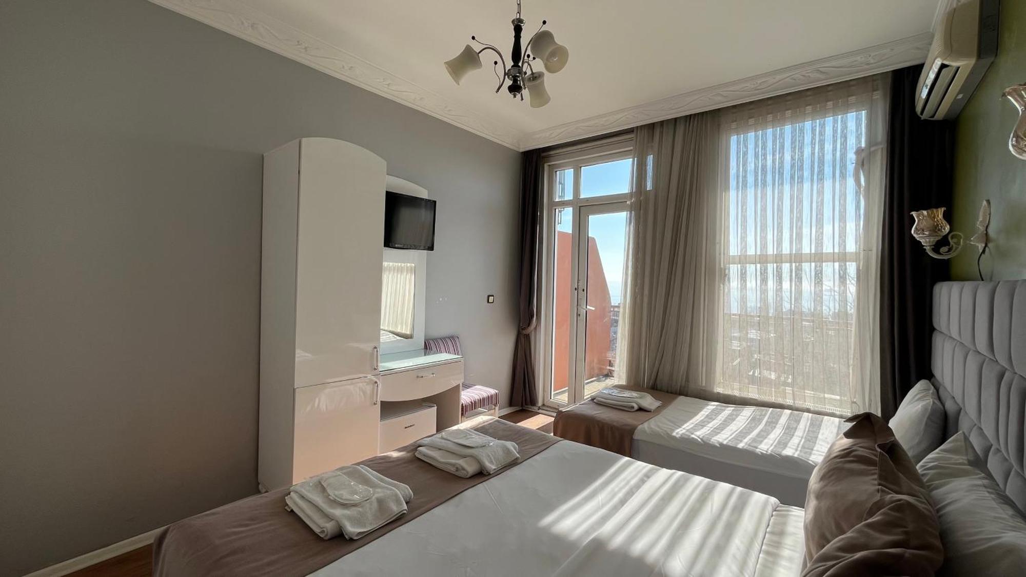 Hotel Tulip House 3*