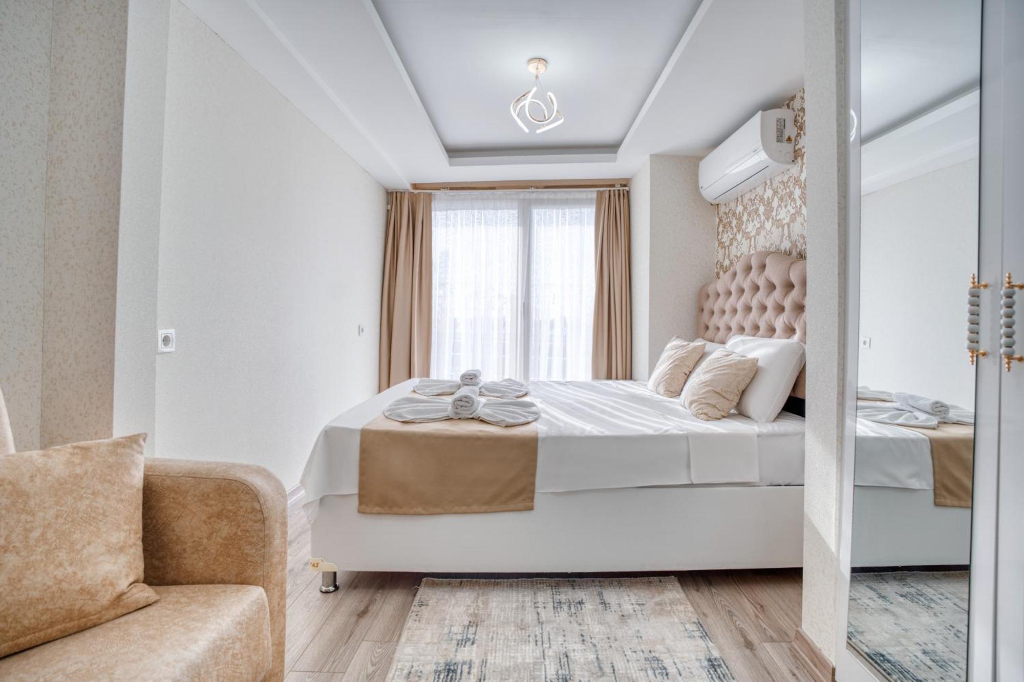 Old Konstantinei Apartment