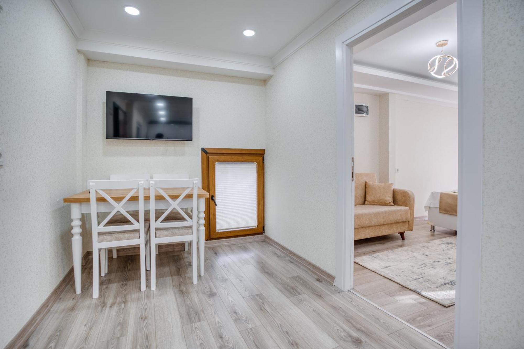 Apartment Old Konstantinei