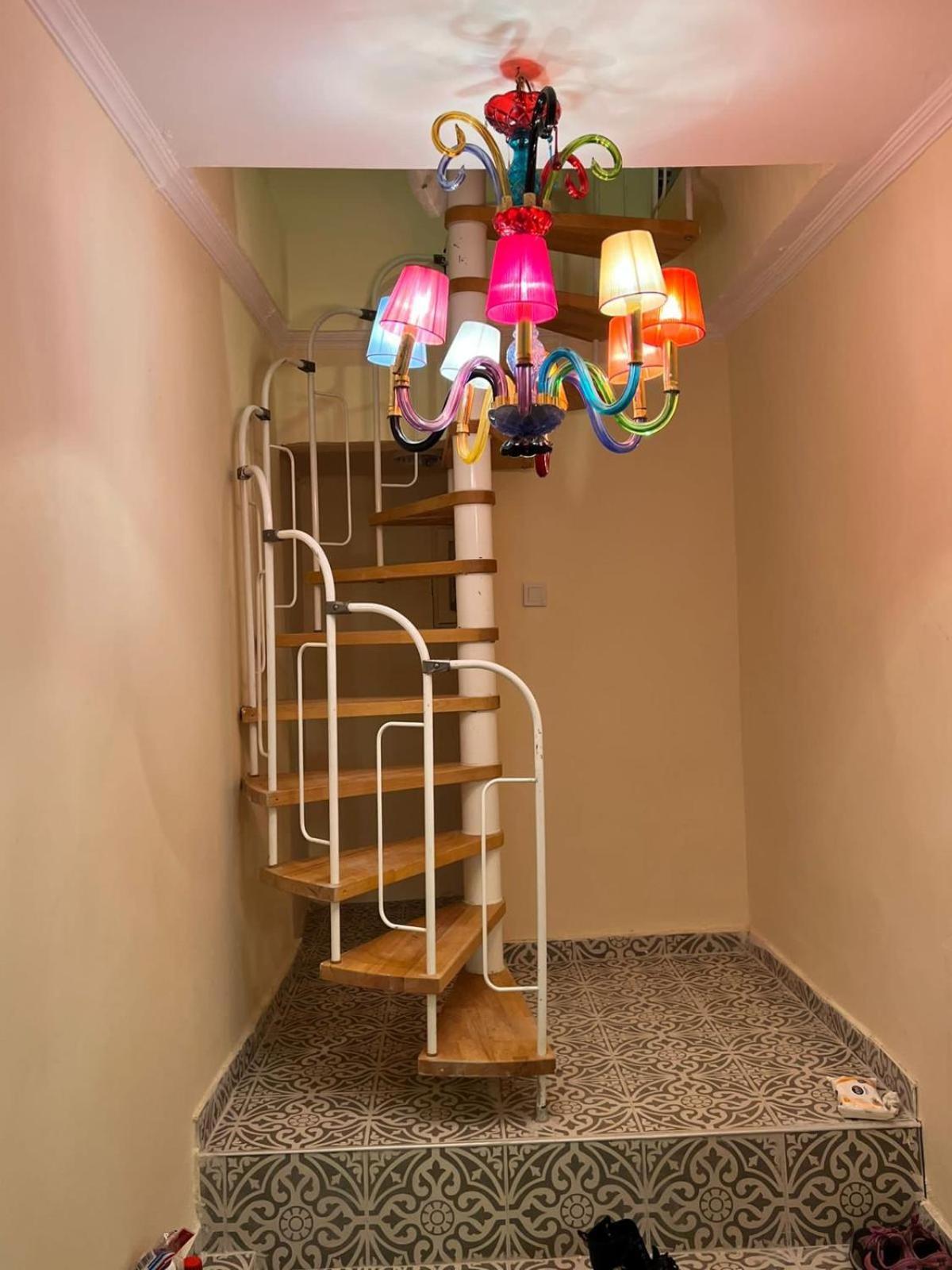 Villa Stylish Triplex With Turkish Bath, Terrace, Location *