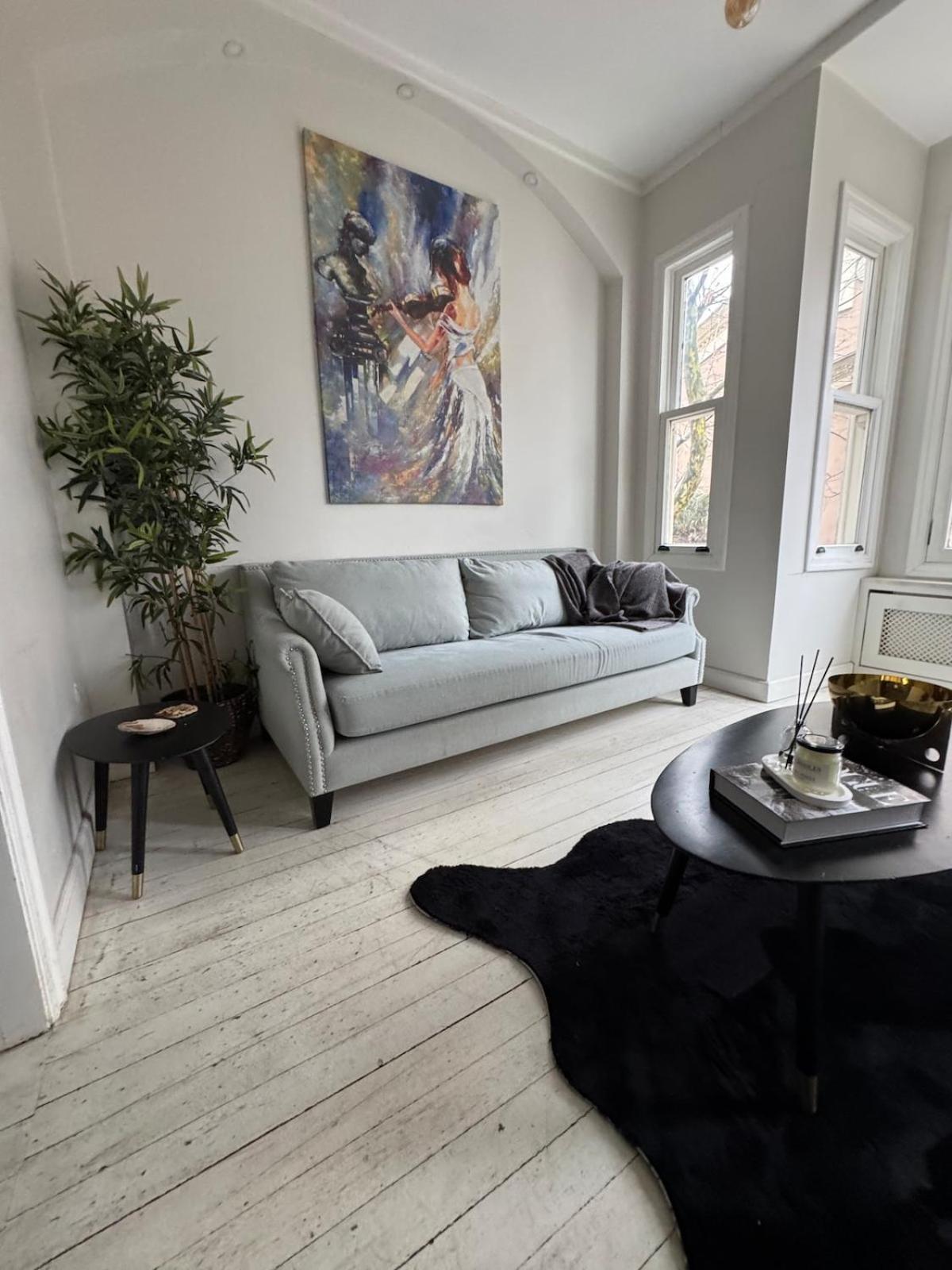 Historic White Mansion Bosphorus & Church View Holiday home
