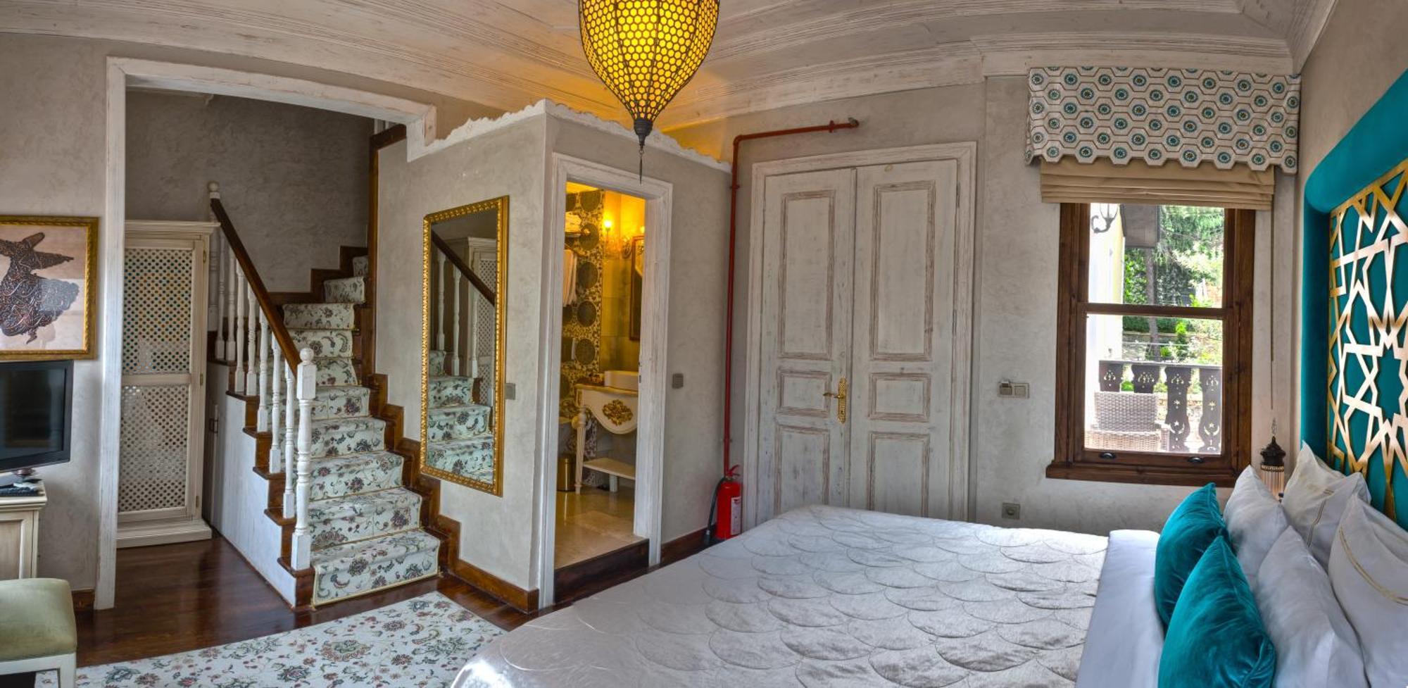 Bosphorus Symbola 4*