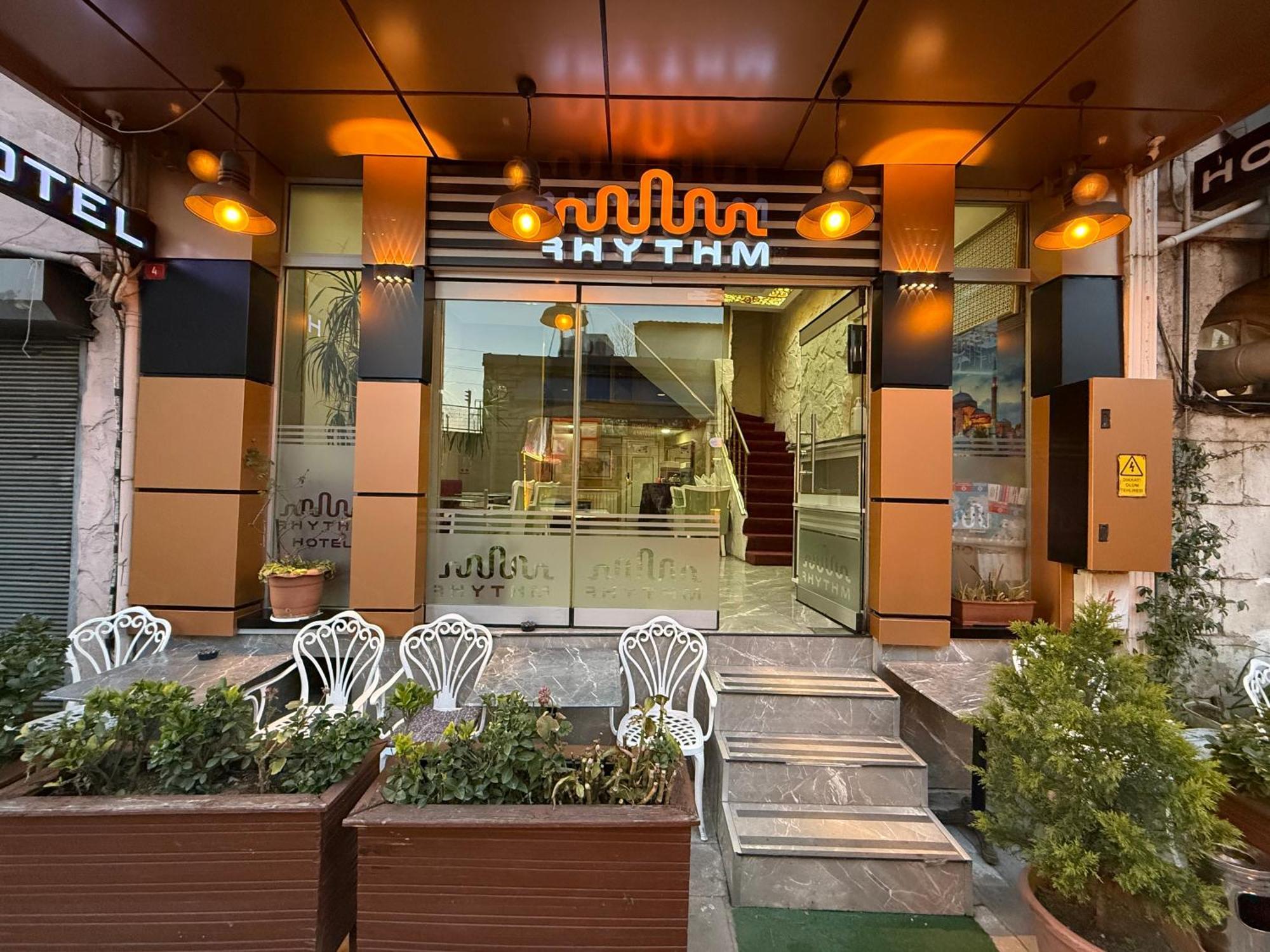 Otel Rhythm 2*