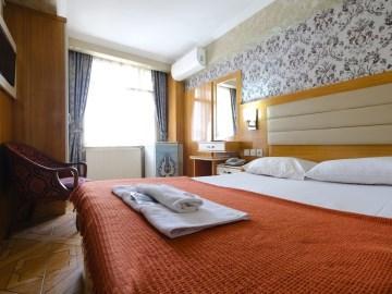 Hotel Hotelozbek 3*