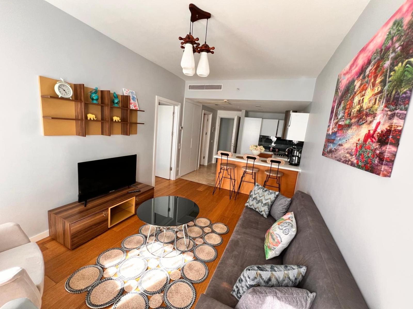 Divan - Guenesli Near Atakoey Metro Station Daire *