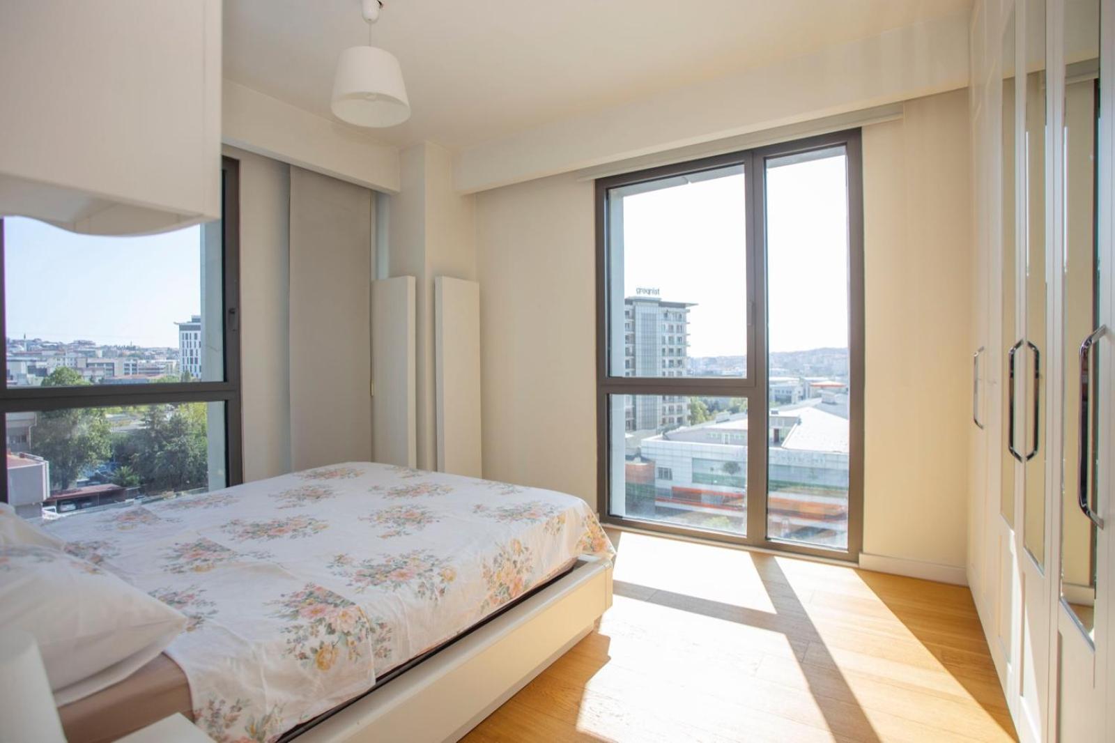 Divan - Guenesli Near Atakoey Metro Station Istanbul