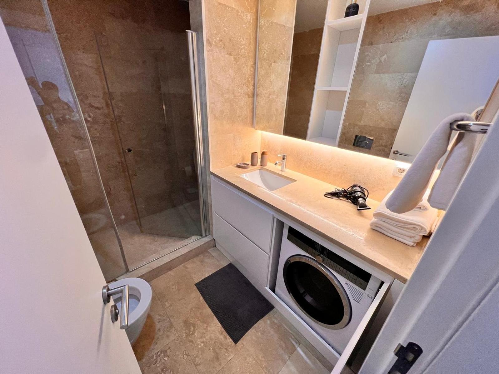 Apartment Divan - Guenesli Near Atakoey Metro Station