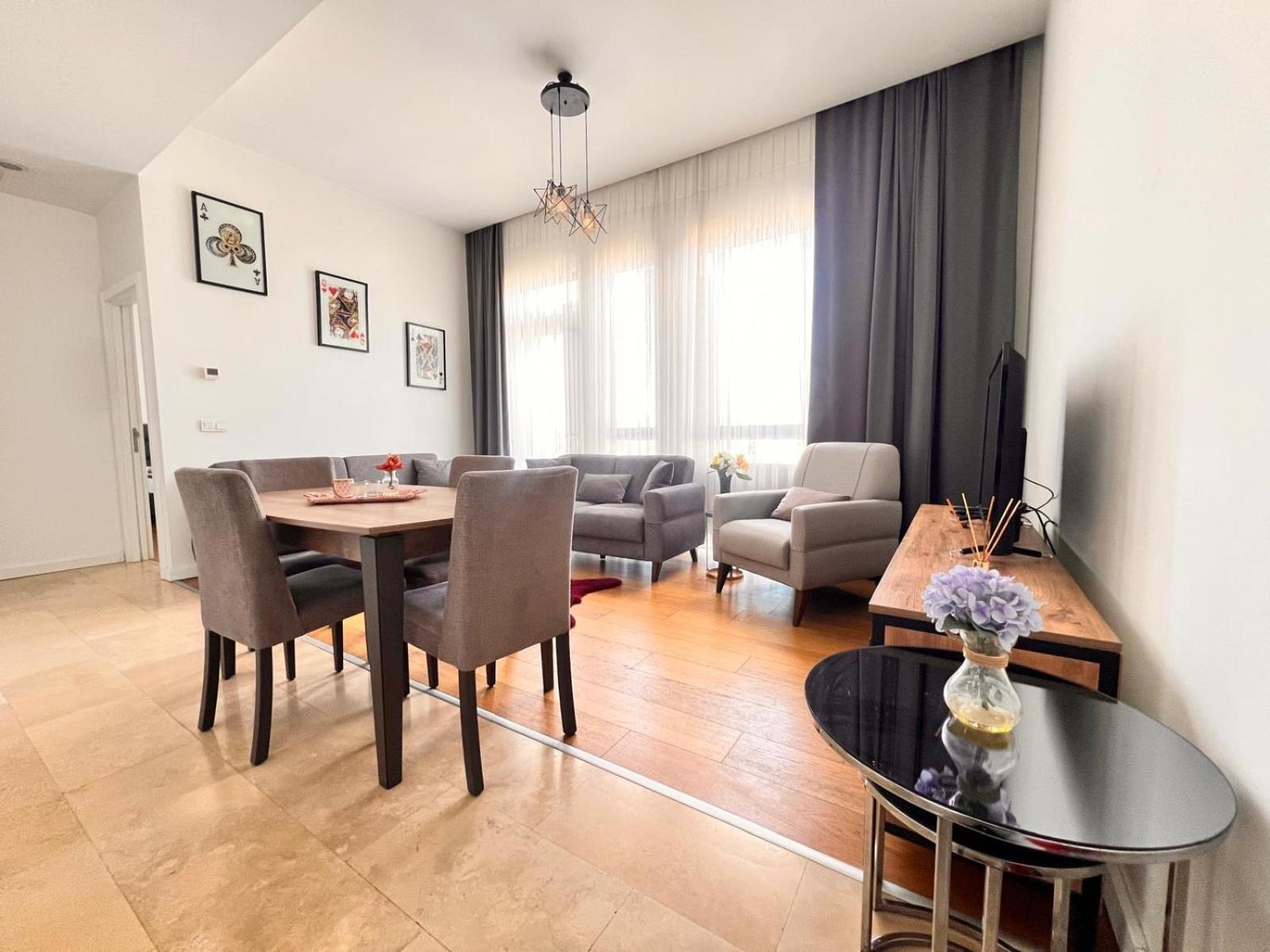 Divan - Guenesli Near Atakoey Metro Station Istanbul