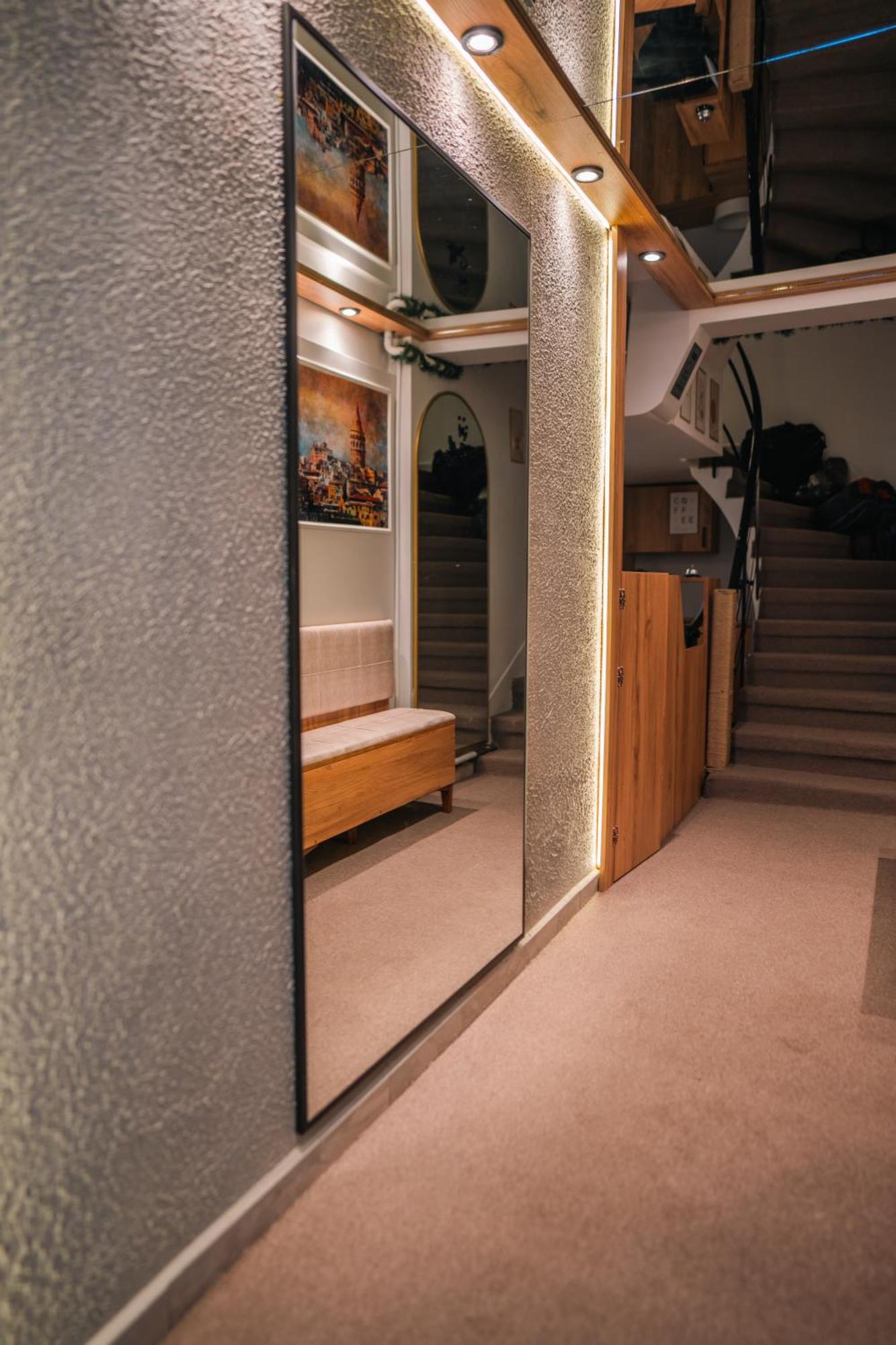 Hotel Taksim Santa Lucia