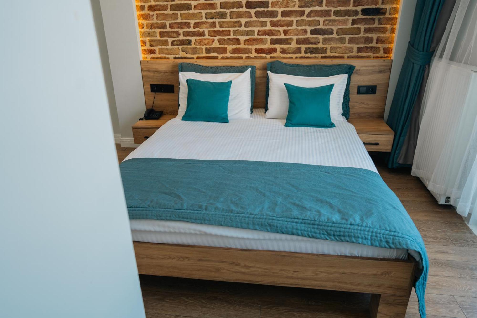 Taksim Santa Lucia Hotel *