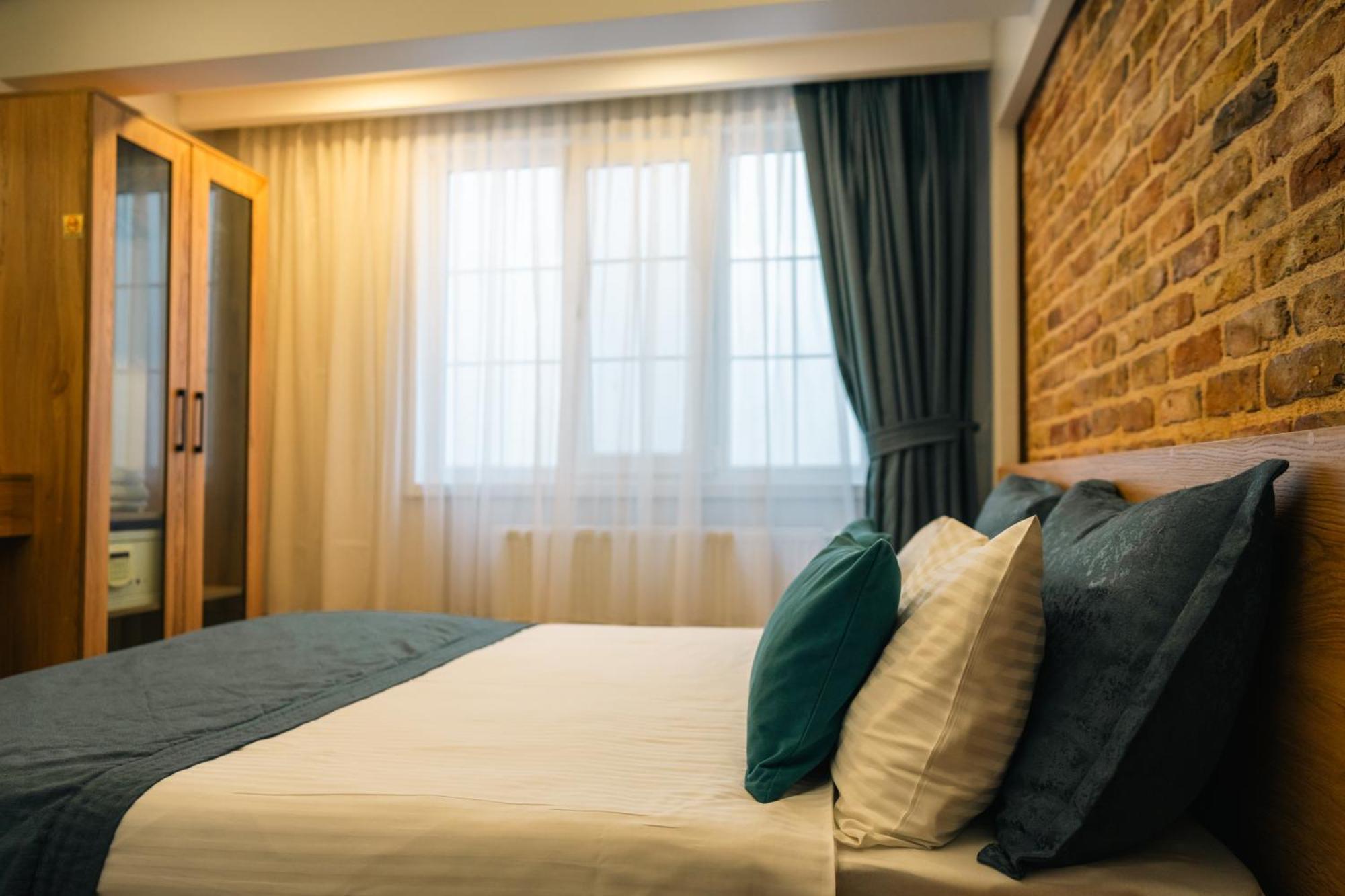 Taksim Santa Lucia Hotel