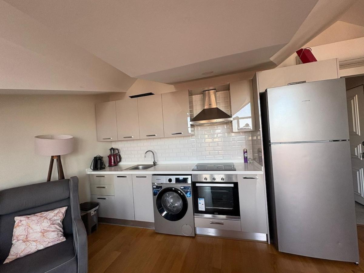 Wonder Homes - Cozy Penthouse, Terrace, Taksim Mete 16 Apartamento