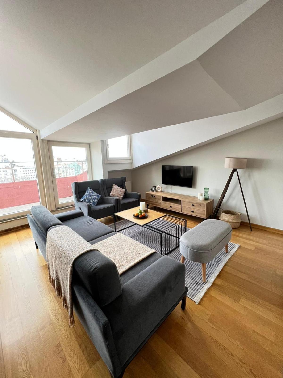 Apartamento Wonder Homes - Cozy Penthouse, Terrace, Taksim Mete 16 *