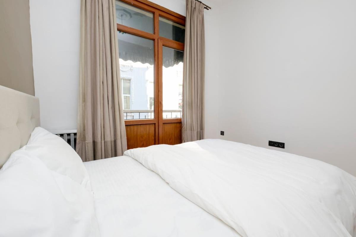 Cosy 2-bedroom Apartment *