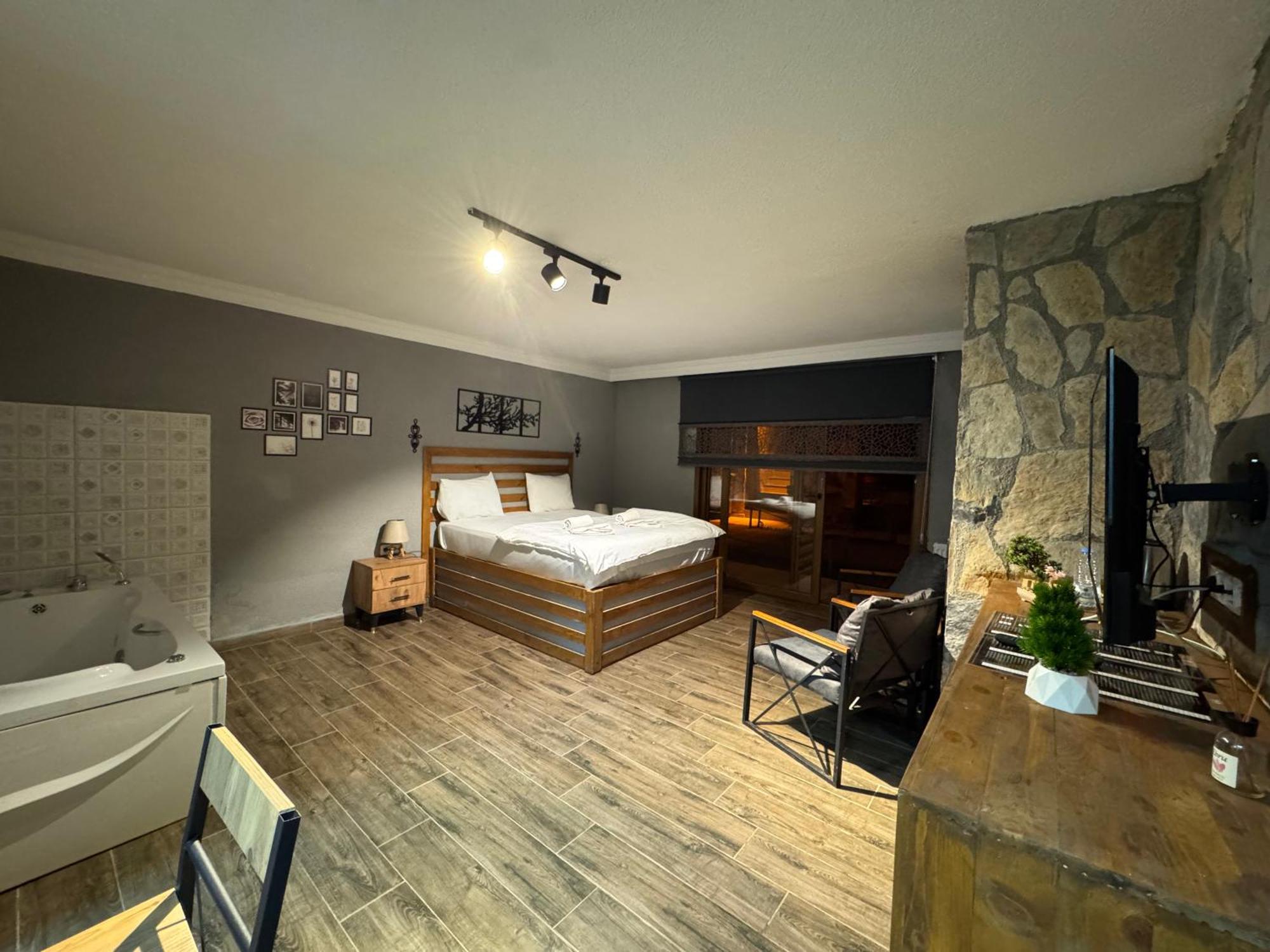 Tas Mahall Luxury Bed & Breakfast