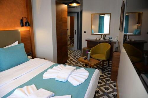 Hotel Pera Luna 3*