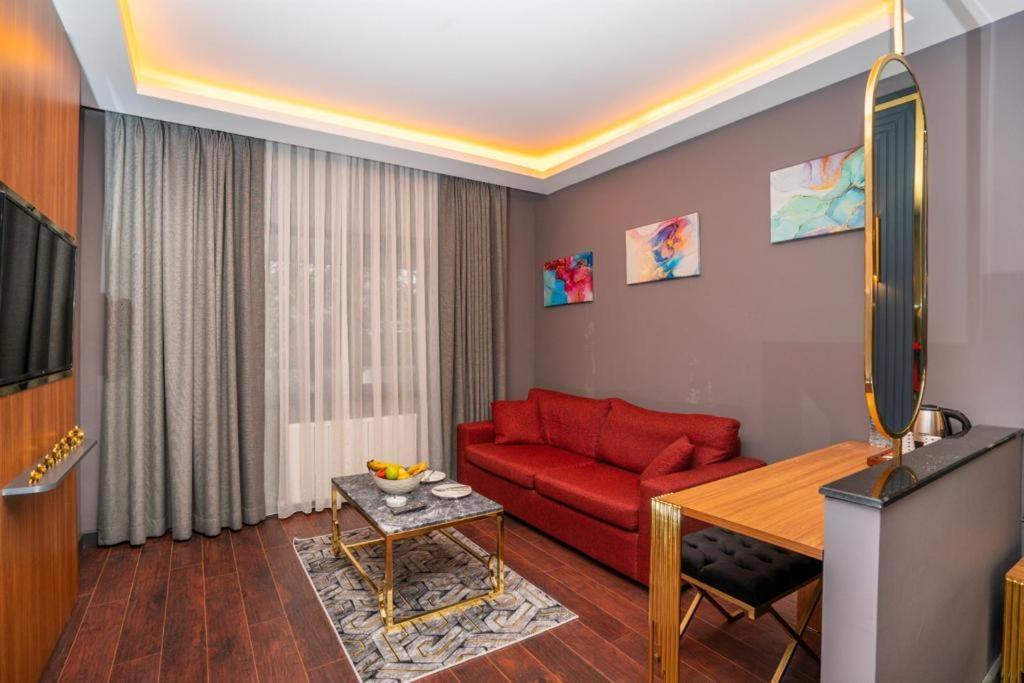216 Eagle Palace Istanbul