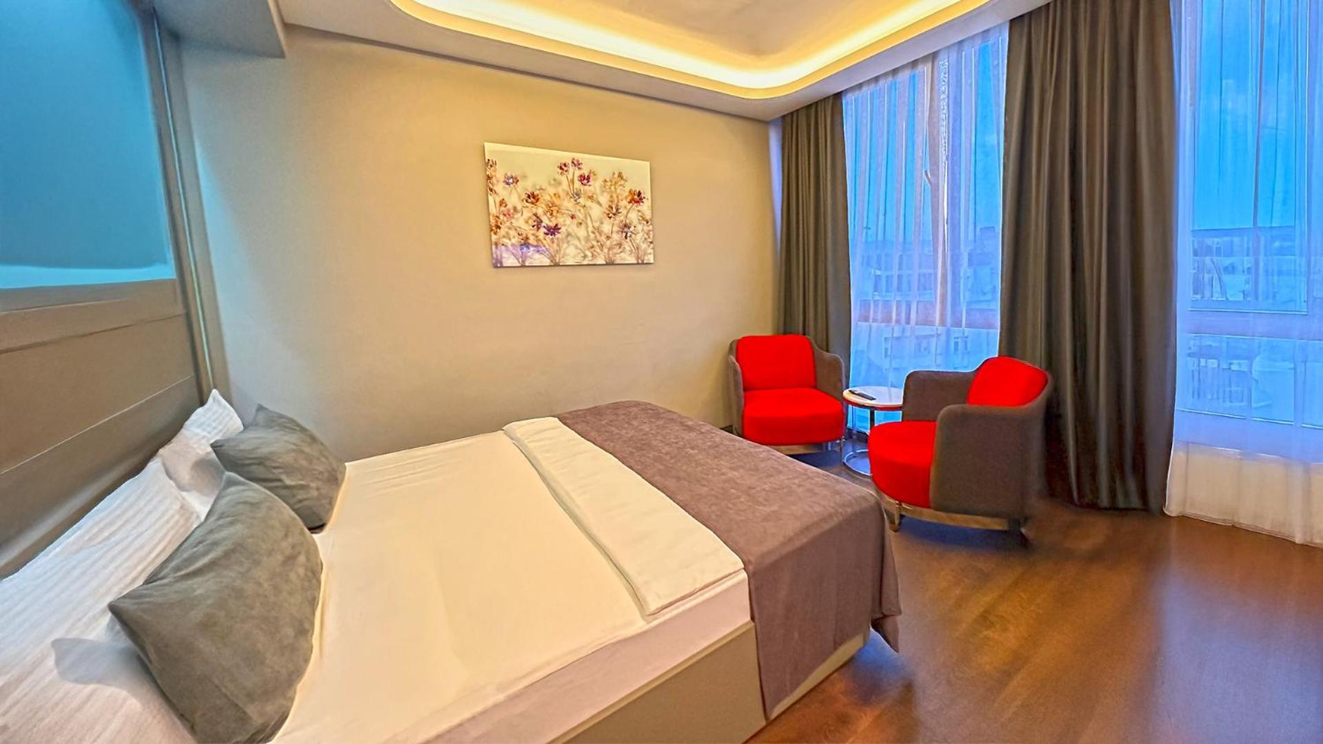 216 Eagle Palace Istanbul