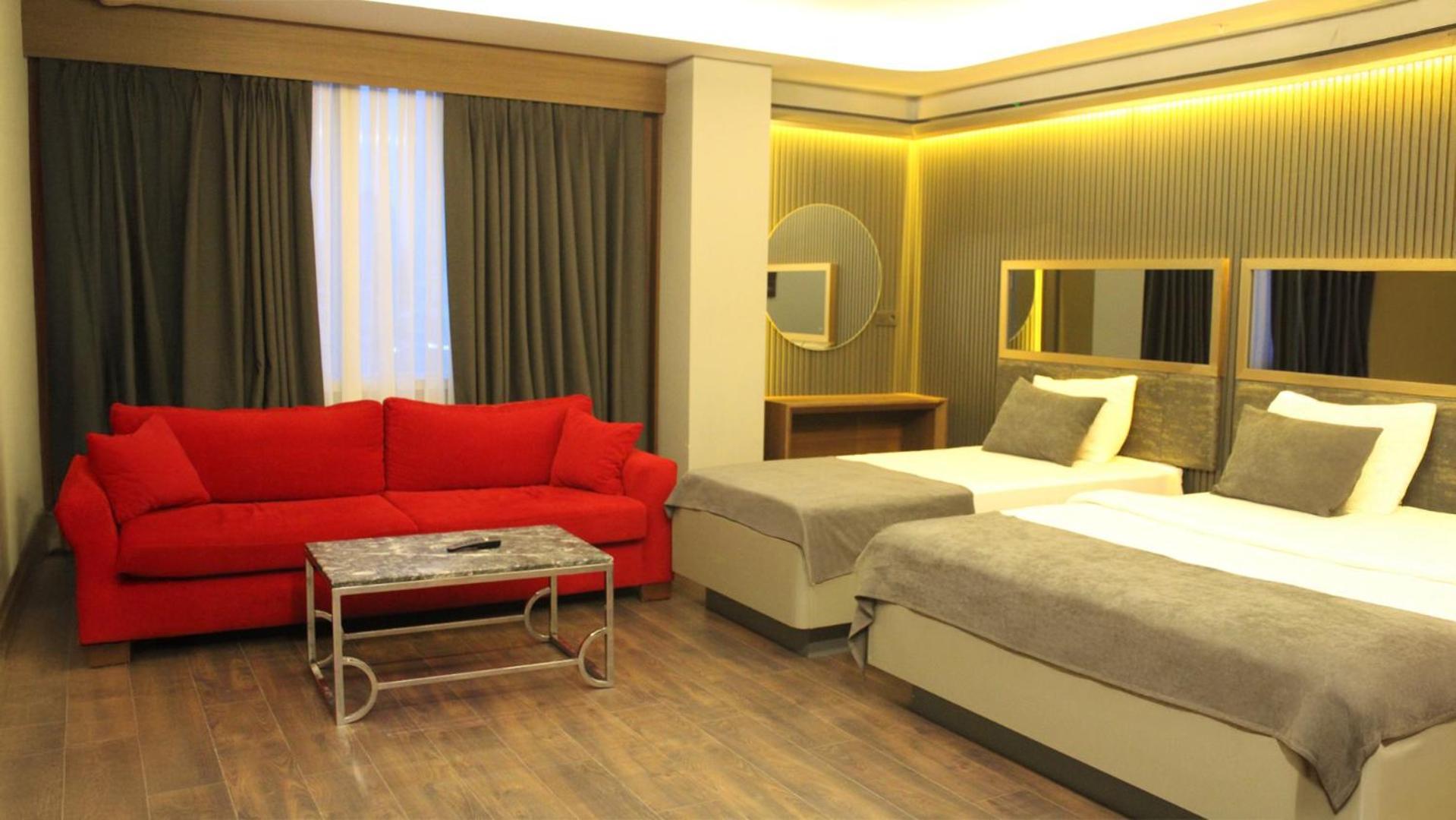 216 Eagle Palace Hotel