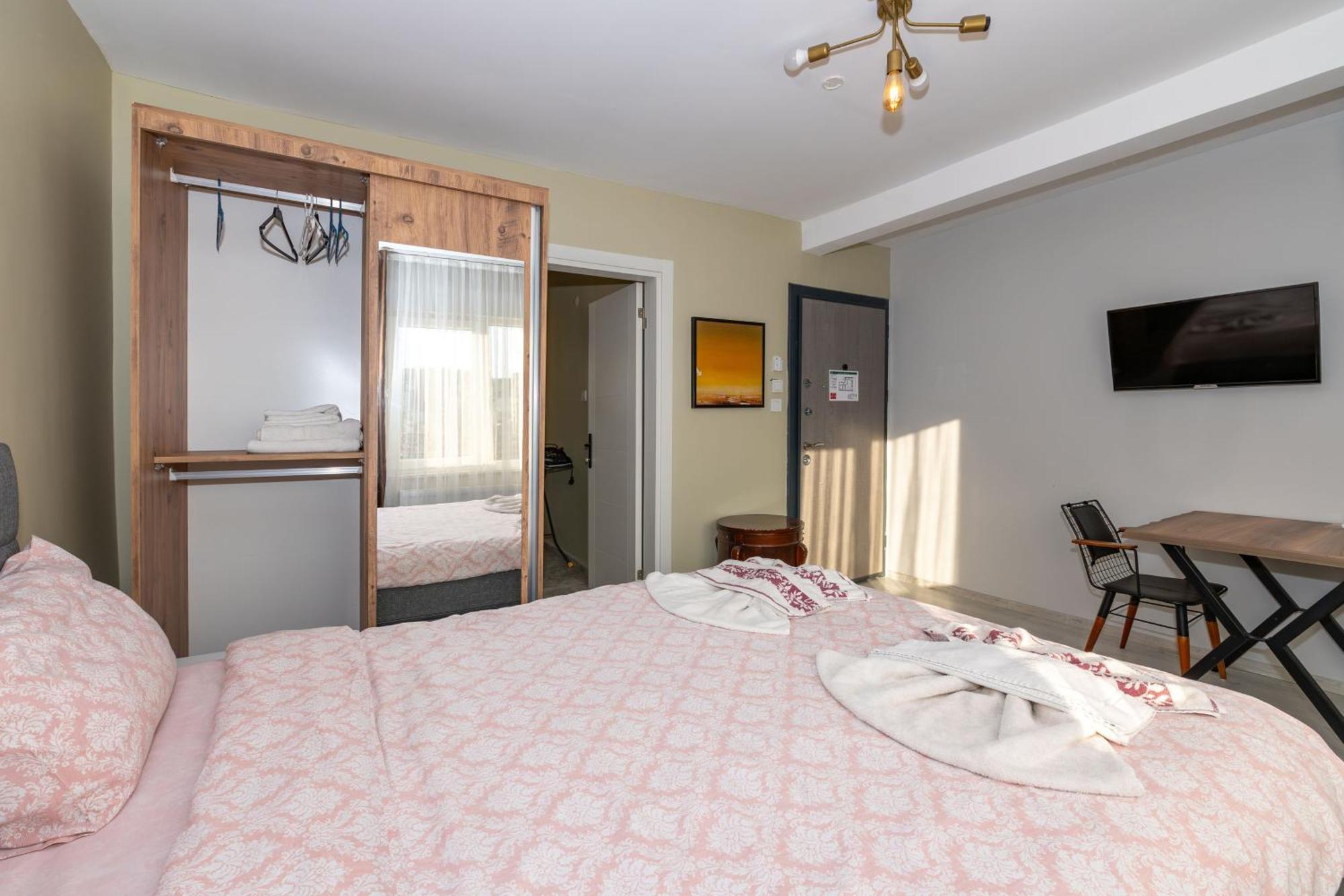 Apartment Rest At *