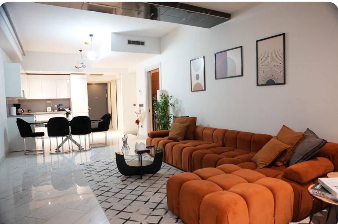 Apartment Luxury In The 40 Floor Istanbul