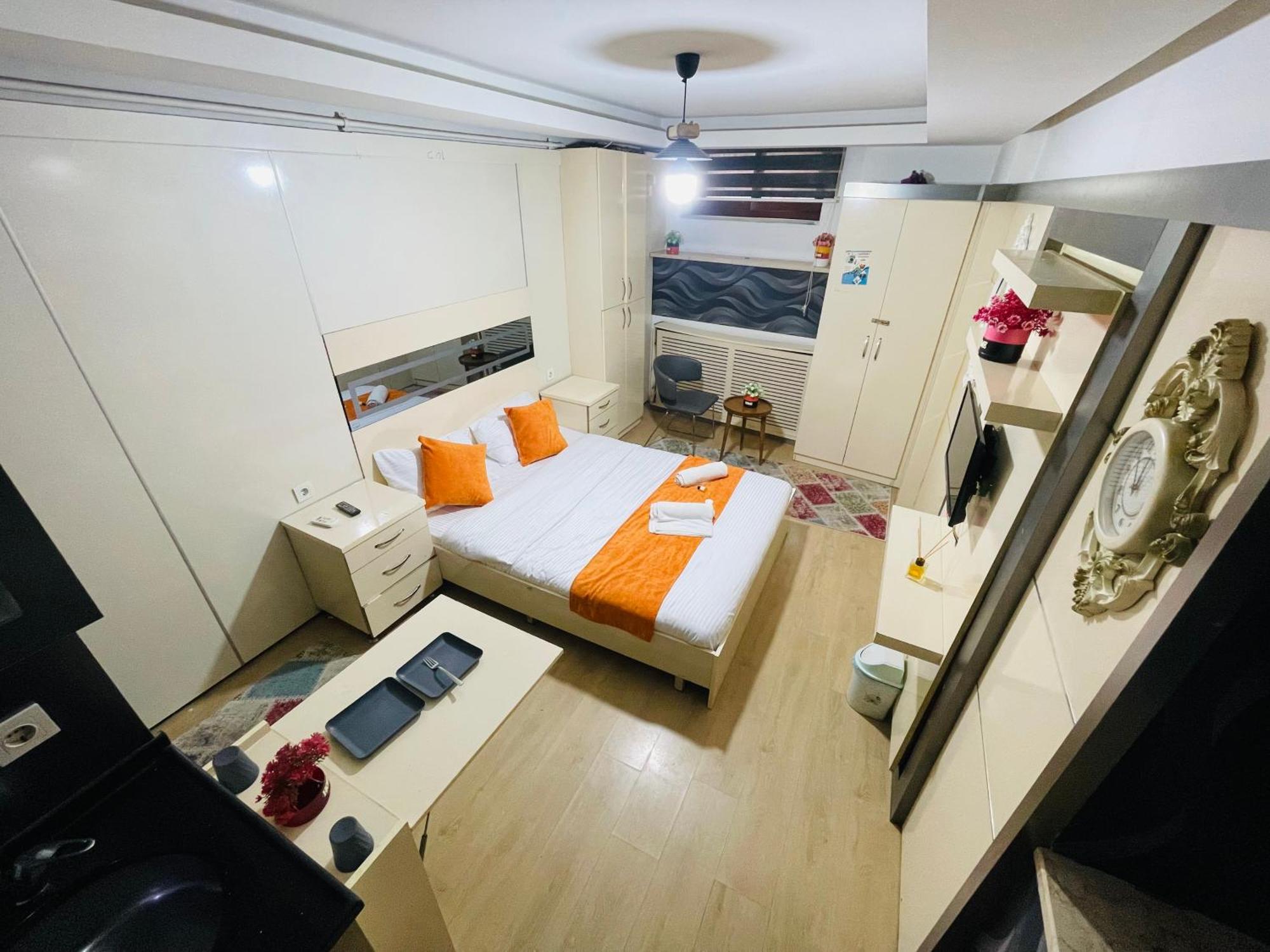 Taksim Golden House *
