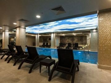 Miss Hotel